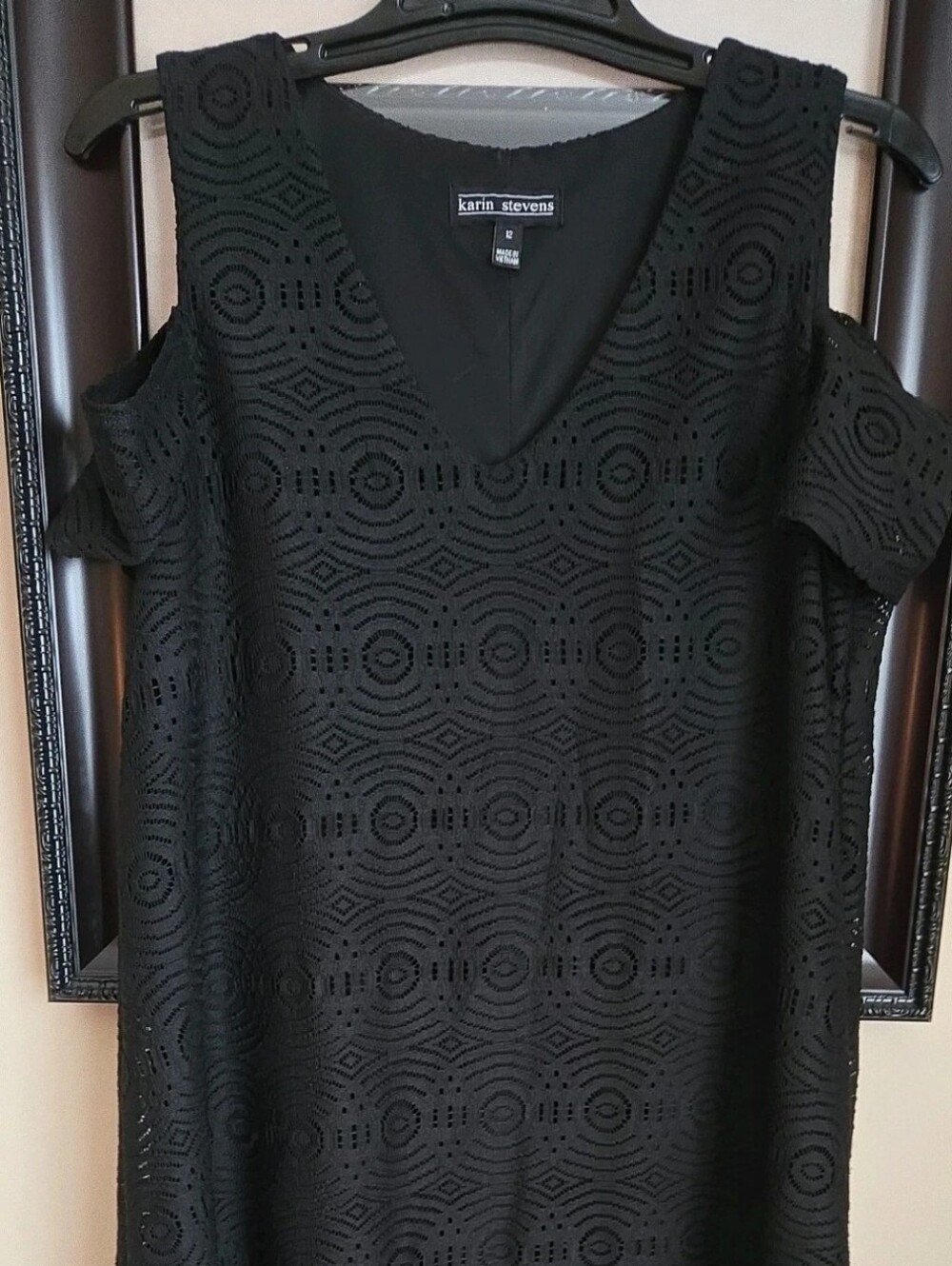 Karin Stevens Black Cold-Shoulder Lace Dress Size 12